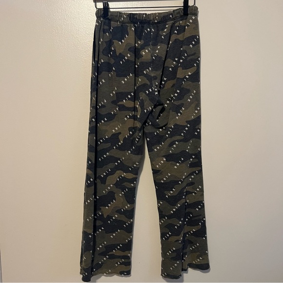 Victoria’s Secret Pink | Camo Sweatpants - Picture 4 of 6